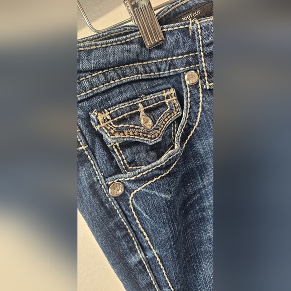 a.n.a Women's Boot Cut Dark Wash Jeweled Denim Thick Stitch Jeans Sz 32/14 - Picture 2 of 16